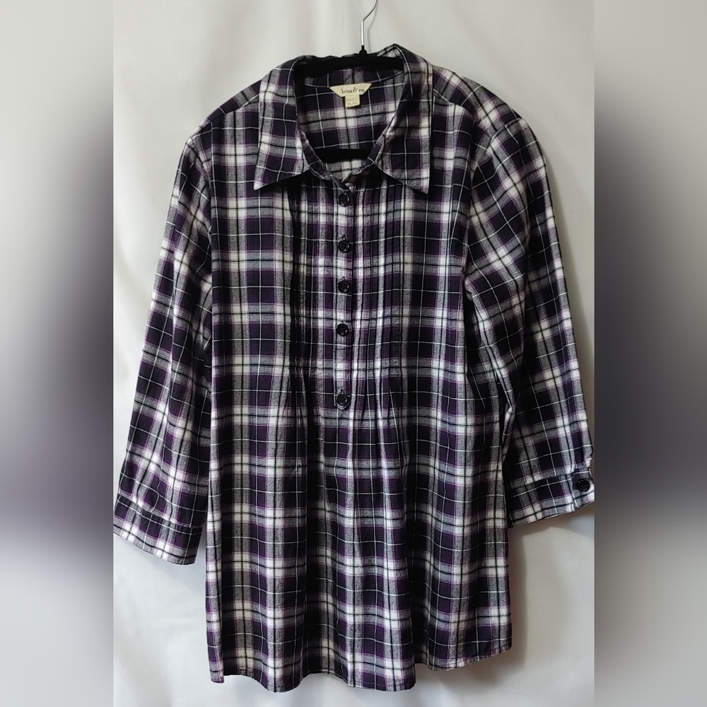 Brina & Em Plaid Flowy Top   Size XL